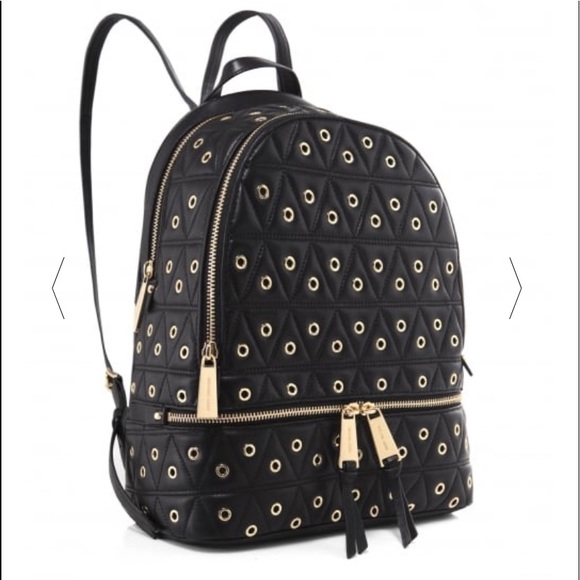 Michael Kors Handbags - ✨GORGEOUS Michael Kors Grommet Quilted Backpack✨